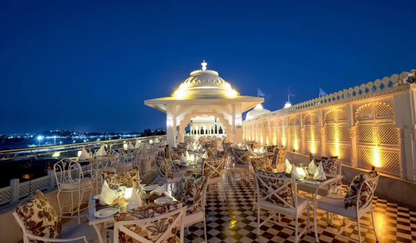 Radisson Blu Palace Resort & Spa, Udaipur