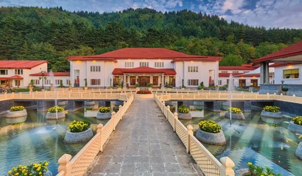 The Grand Palace Srinagar